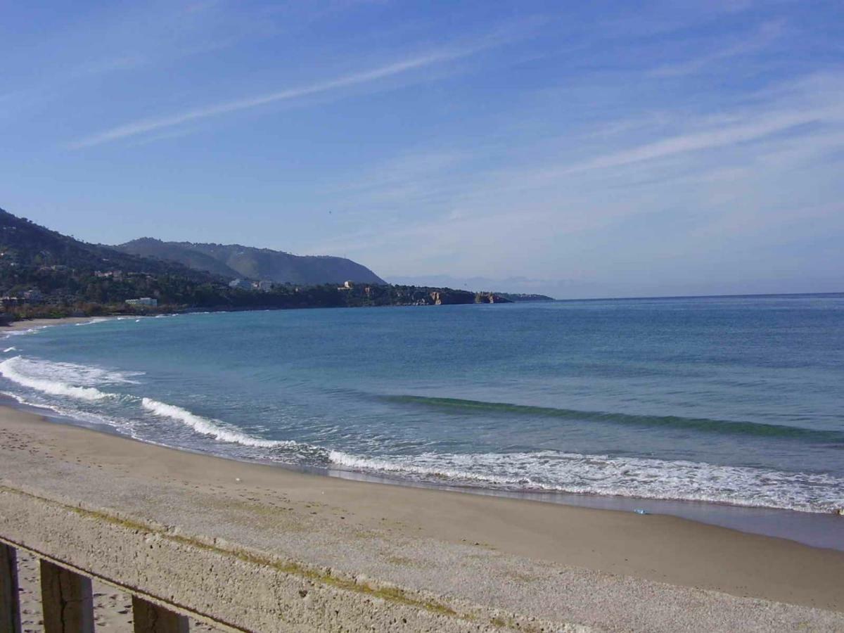 Green Villa Sand Beach Center Close Sea Veiw Cefalù Buitenkant foto